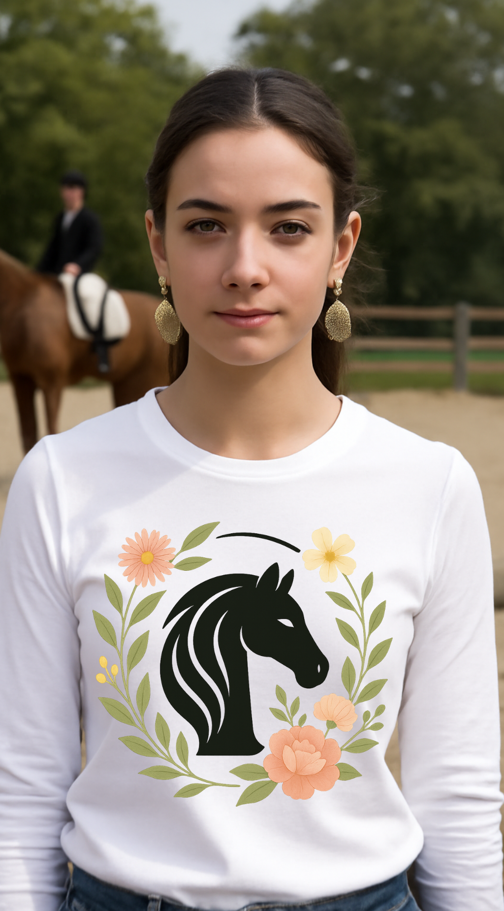 Camiseta mujer blanca con flores TERCIO – diseño elegante y femenino